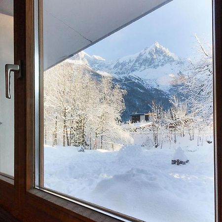 Appartamento Les Fleurs de Cham Étage Principal Chamonix Esterno foto