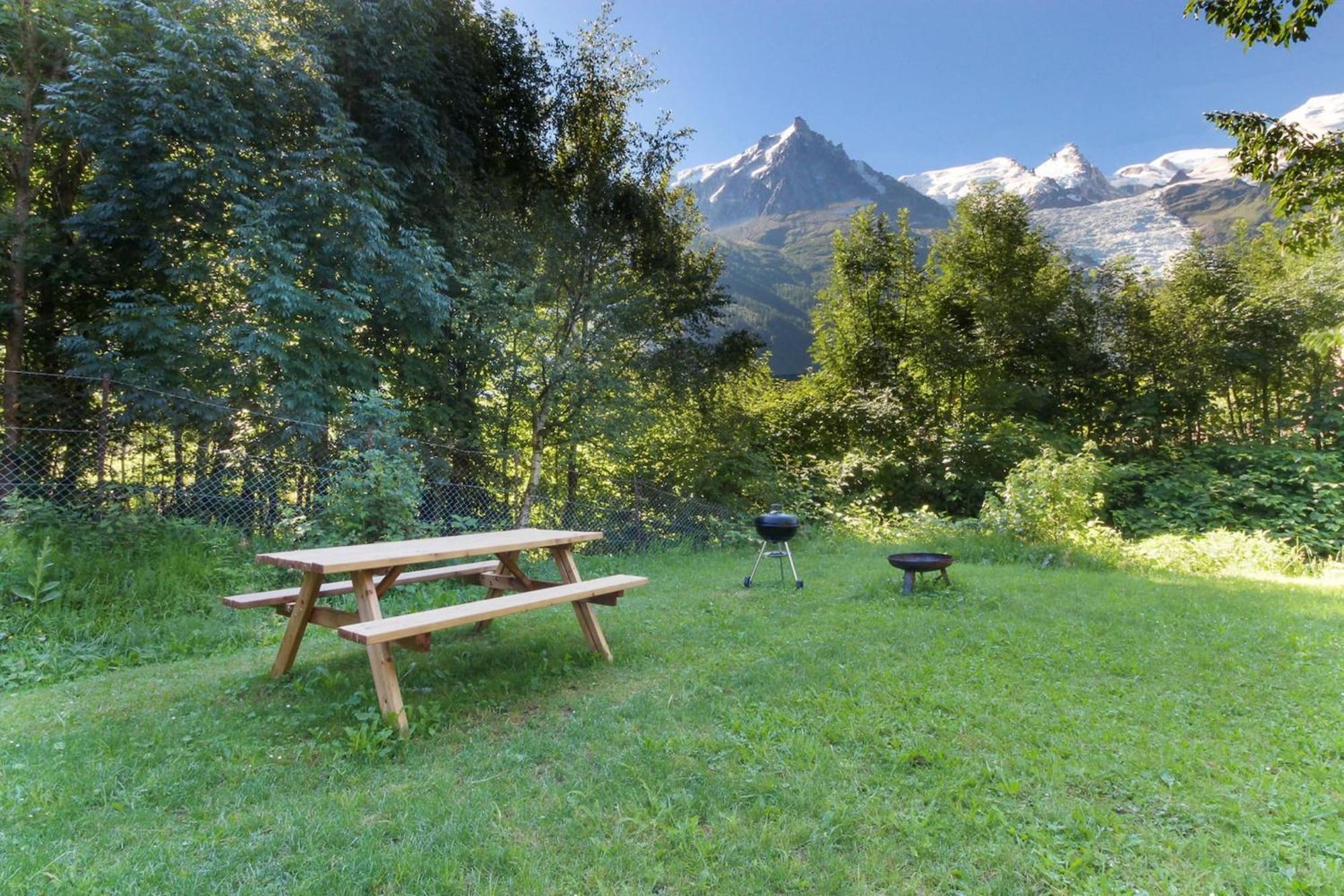 Appartamento Les Fleurs de Cham Étage Principal Chamonix Esterno foto